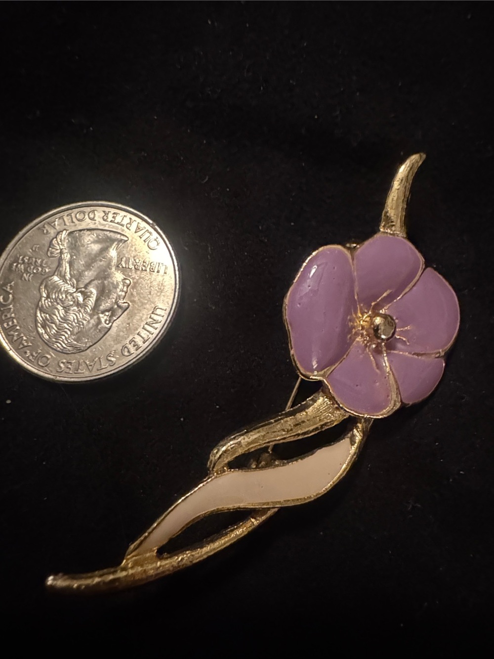 Vintage Women’s Gold-Tone Lavender Flower Brooch - Unbranded